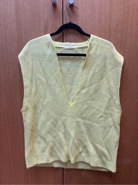 C’noir Yellow V-Neck Knit Vest large